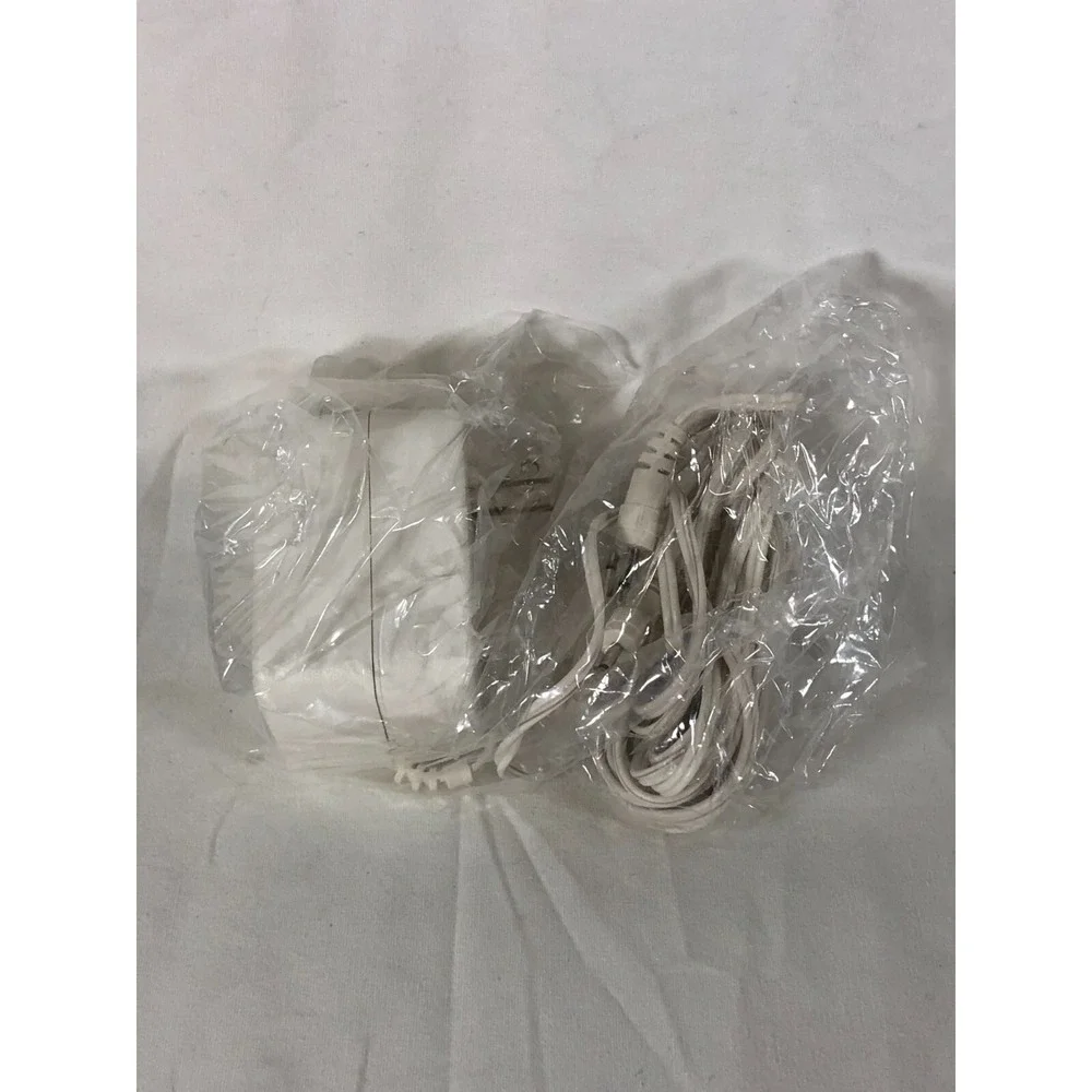 Dept 56 Light Accessory AC/DC Adapter 55026 White 2.5V Power Supply 3 Plugs